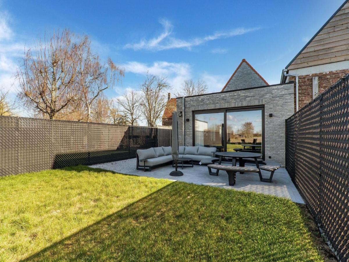 Modern Holiday Home With Garden Aardenburg Esterno foto