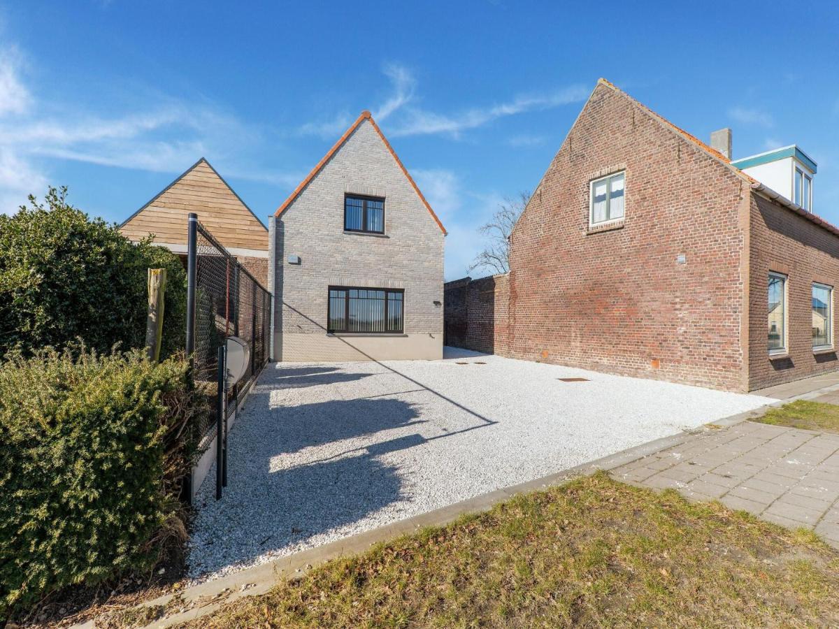 Modern Holiday Home With Garden Aardenburg Esterno foto