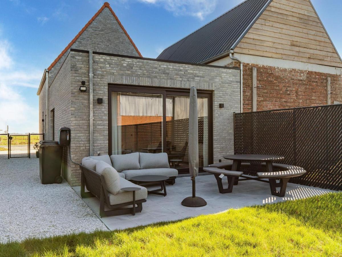 Modern Holiday Home With Garden Aardenburg Esterno foto
