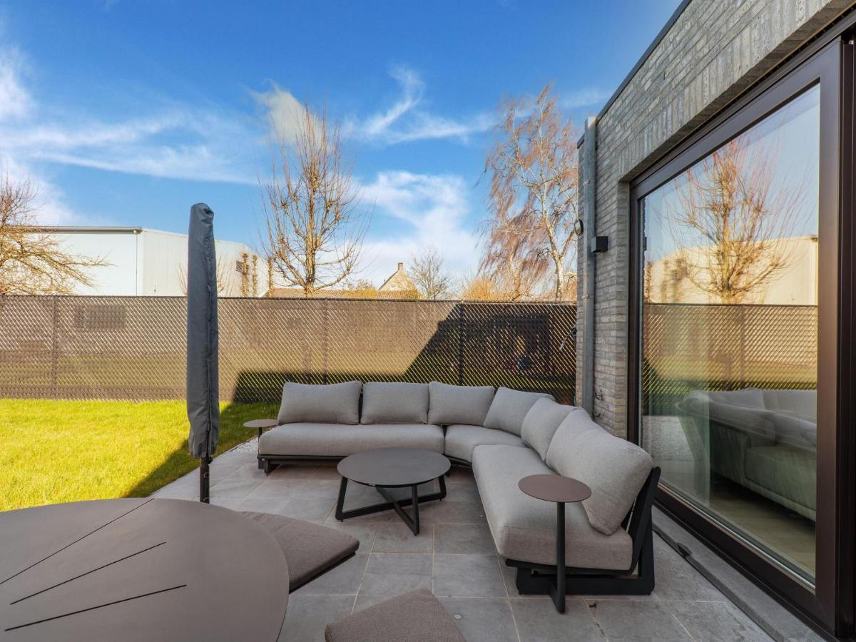 Modern Holiday Home With Garden Aardenburg Esterno foto