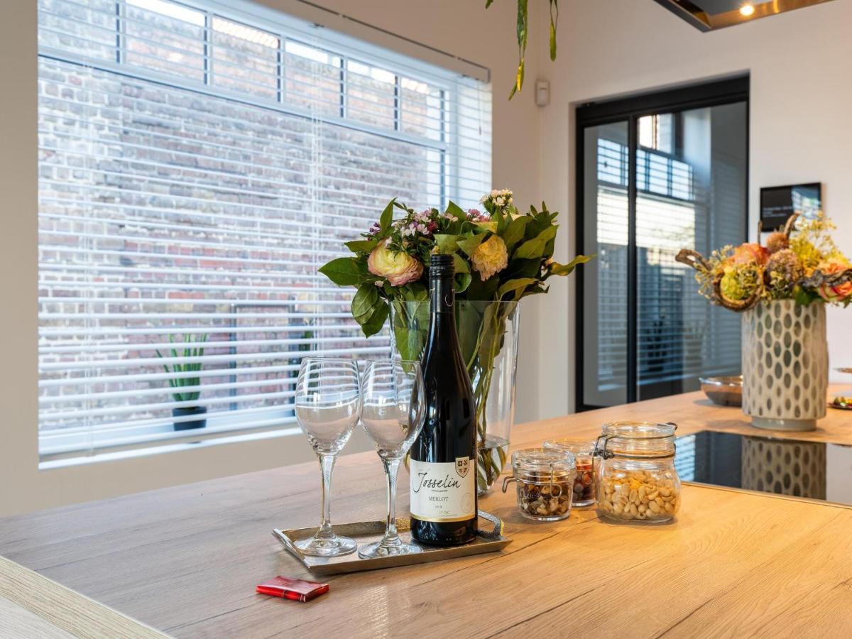 Modern Holiday Home With Garden Aardenburg Esterno foto