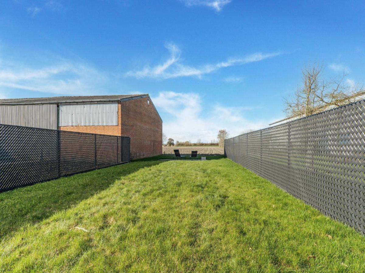 Modern Holiday Home With Garden Aardenburg Esterno foto
