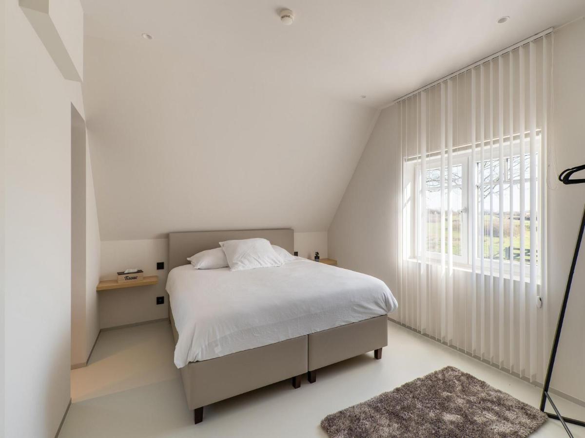 Modern Holiday Home With Garden Aardenburg Esterno foto