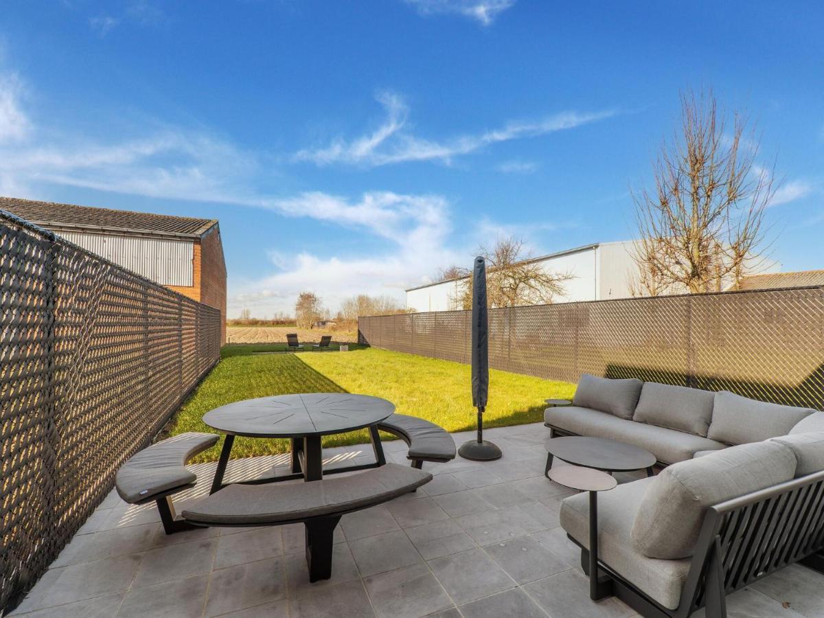Modern Holiday Home With Garden Aardenburg Esterno foto