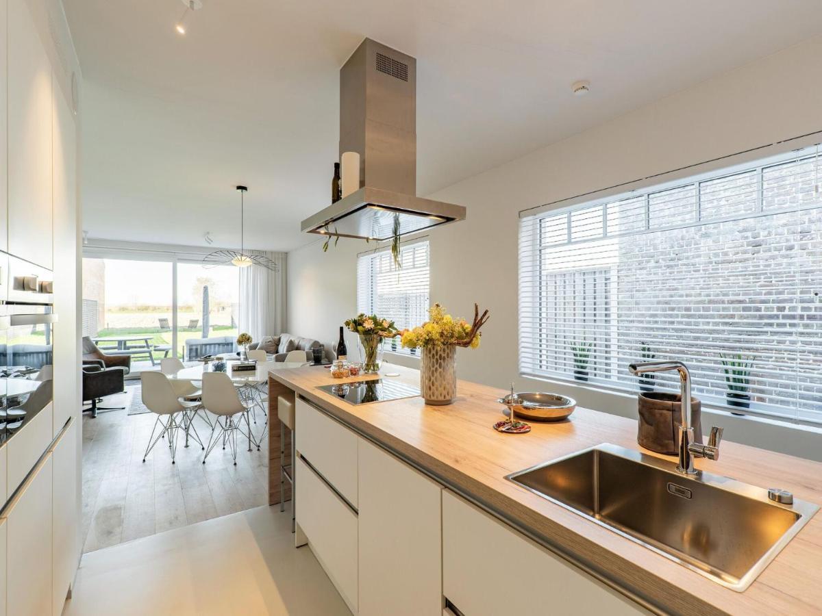 Modern Holiday Home With Garden Aardenburg Esterno foto